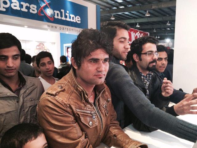 محمد حسین تقوایی زحمتکش: گزارش اختصاصی دهمین نمایشگاه فناوری اطلاعات استان یزد: استقبال از اولین روز کامیتکسی محمد حسین تقوایی زحمتکش: گزارش اختصاصی دهمین نمایشگاه فناوری اطلاعات استان یزد: استقبال از اولین روز کامیتکسی