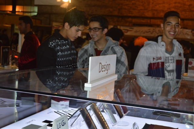 محمد حسین تقوایی زحمتکش: گزارش اختصاصی دهمین نمایشگاه فناوری اطلاعات استان یزد:دومین روز از کامیتکس یازدهم (2) محمد حسین تقوایی زحمتکش: گزارش اختصاصی دهمین نمایشگاه فناوری اطلاعات استان یزد:دومین روز از کامیتکس یازدهم (2)