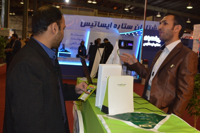 علیرضا پویافر:گزارش اختصاصی یازدهمین نمایشگاه فناوری اطلاعات استان یزد: گفتگوهای کامیتکسی(7) علیرضا پویافر:گزارش اختصاصی یازدهمین نمایشگاه فناوری اطلاعات استان یزد: گفتگوهای کامیتکسی(7)