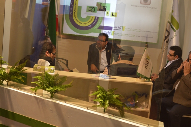 علیرضا پویافر:گزارش اختصاصی یازدهمین نمایشگاه فناوری اطلاعات استان یزد: گفتگوهای کامیتکسی(7) علیرضا پویافر:گزارش اختصاصی یازدهمین نمایشگاه فناوری اطلاعات استان یزد: گفتگوهای کامیتکسی(7)