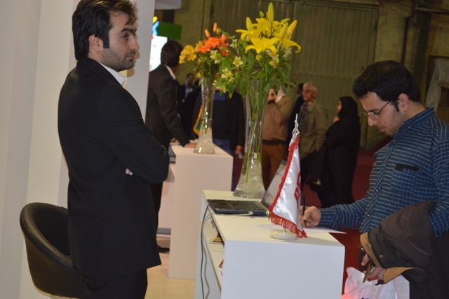 علیرضا پویافر:گزارش اختصاصی یازدهمین نمایشگاه فناوری اطلاعات استان یزد: گفتگوهای کامیتکسی(7) علیرضا پویافر:گزارش اختصاصی یازدهمین نمایشگاه فناوری اطلاعات استان یزد: گفتگوهای کامیتکسی(7)