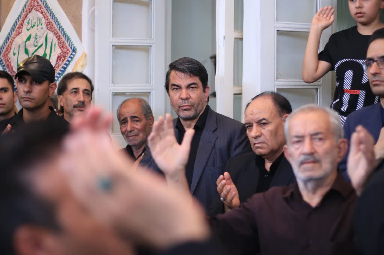 مردم کرمان امسال پرشورتر از همیشه در صحنه بودند/ راه امام حسین(ع)؛ مهم‌ترین الگوی ایستادگی و عزت ملت در مواجهه با دشمنان است