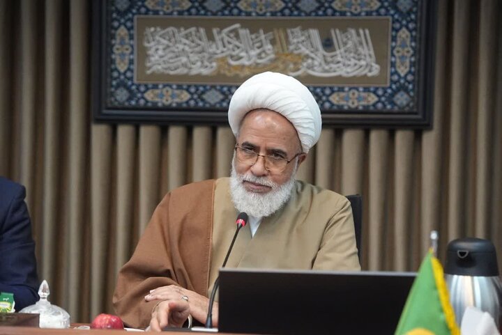 مدیران با عزمی جهادی در برابر تهاجم فرهنگی دشمن مقاومت کنند