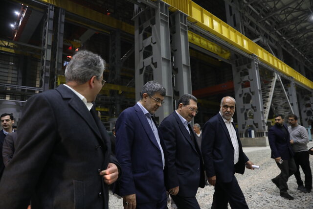 بازدید وزیر صمت از نیروگاه گازی مجتمع فولاد بافق بازدید وزیر صمت از نیروگاه گازی مجتمع فولاد بافق