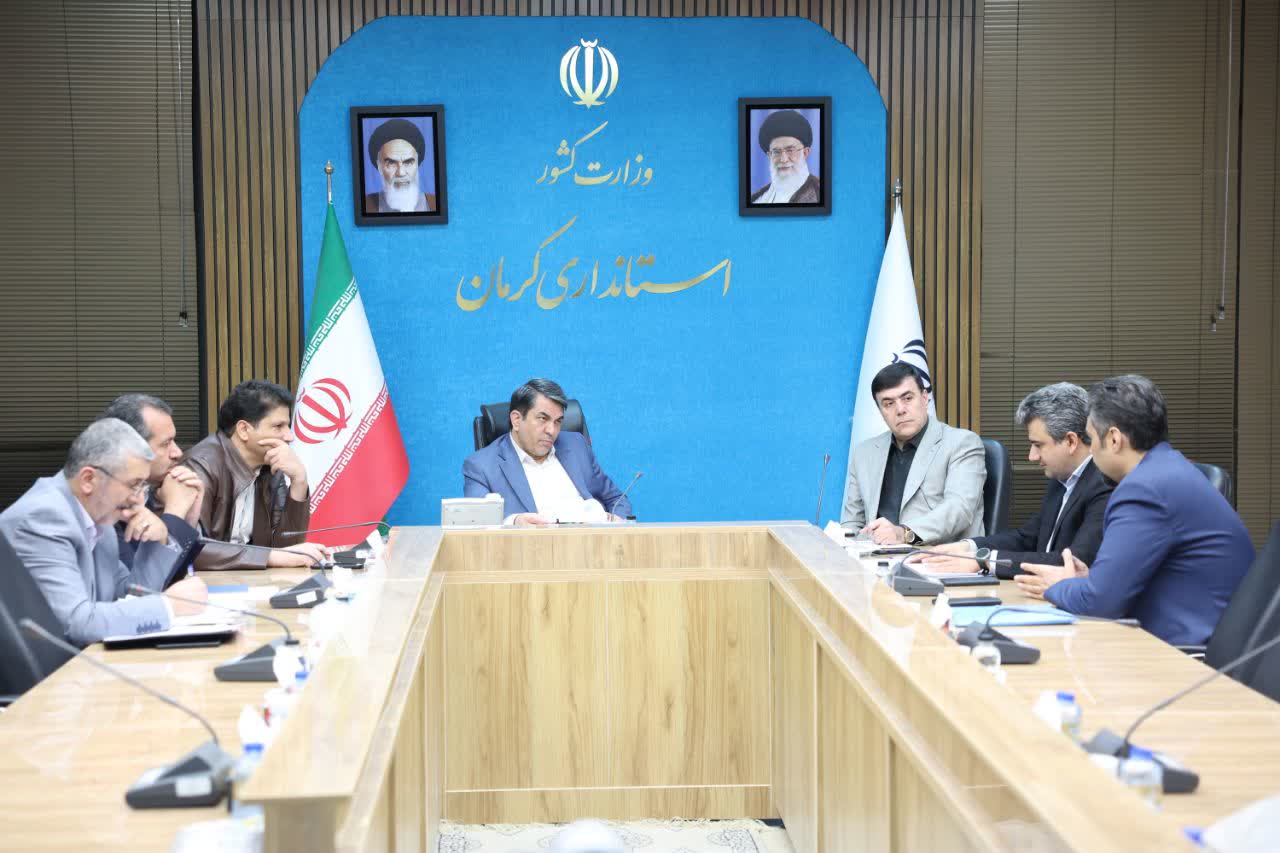 کرمان در مسیر جهش فناورانه؛ بررسی راهبردهای توسعه زیست‌بوم فناوری استان در نشست استاندار کرمان