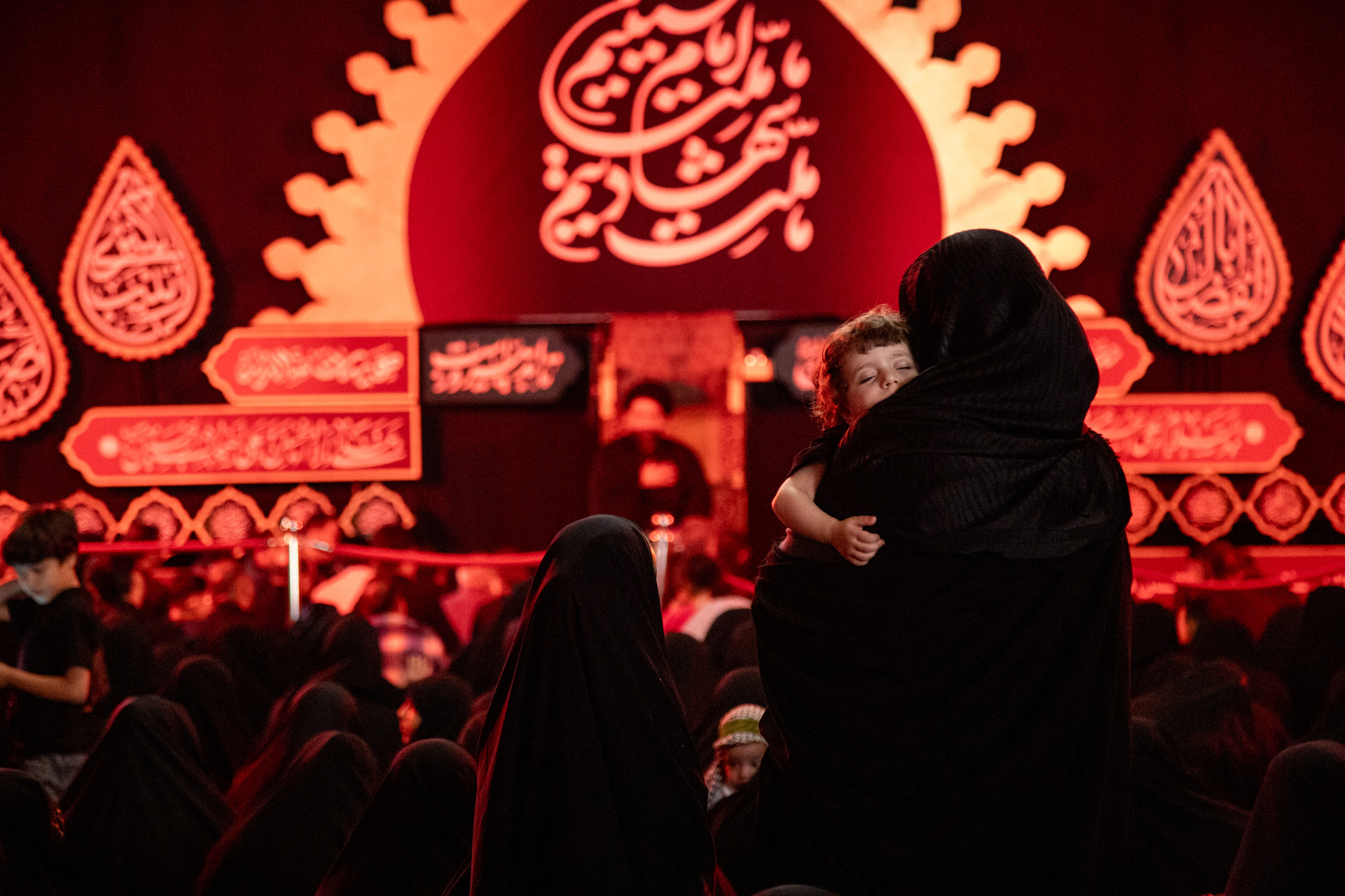 زمزمه‌های ندبه و نوای عاشقی در همایش شیرخوارگان حسینی یزد