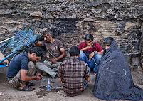 گزارشی از 4 پاتوق معتادان کارتن خواب/ پاتوق‌های مخوف معتادان،خانه ای ته دره،فرار! مامورها آمدند،زخم های عفونی