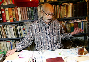 نخستین مجموعه از نامه های مهدی آذریزدی منتشر می شود