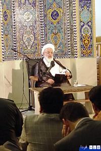 برگزاری کلاس تفسیر قرآن آیت الله ناصری  امام جمعه یزدبا حضور مدیران و معاونین ادارات استان +گزارش تصویری  
