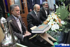 گزارش تصویری :وزیرکشور و میرمحمدی استاندارجدید برسر آرامگاه سومین شهیدمحراب و یادگارش